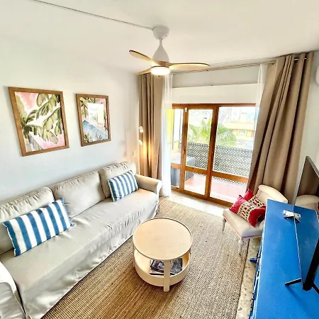 Apartment Bright, Central, Close To The Sea, Parking And Wifi Marbella